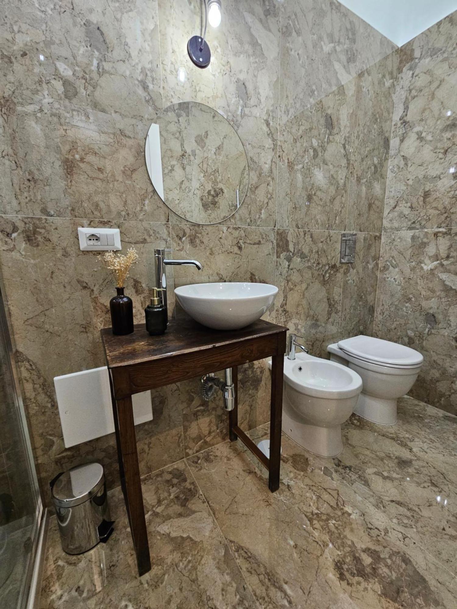 נאפולי Bethel Come Casa Apartments מראה חיצוני תמונה