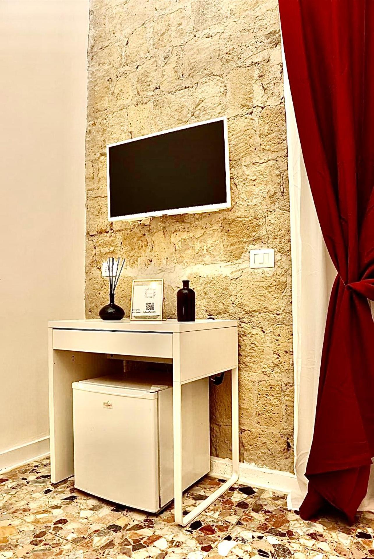 נאפולי Bethel Come Casa Apartments מראה חיצוני תמונה